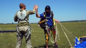 «Небо для всіх». На аеродромі «Коротич» реалізовано проект соціально-психологічної реабілітації для захисників України